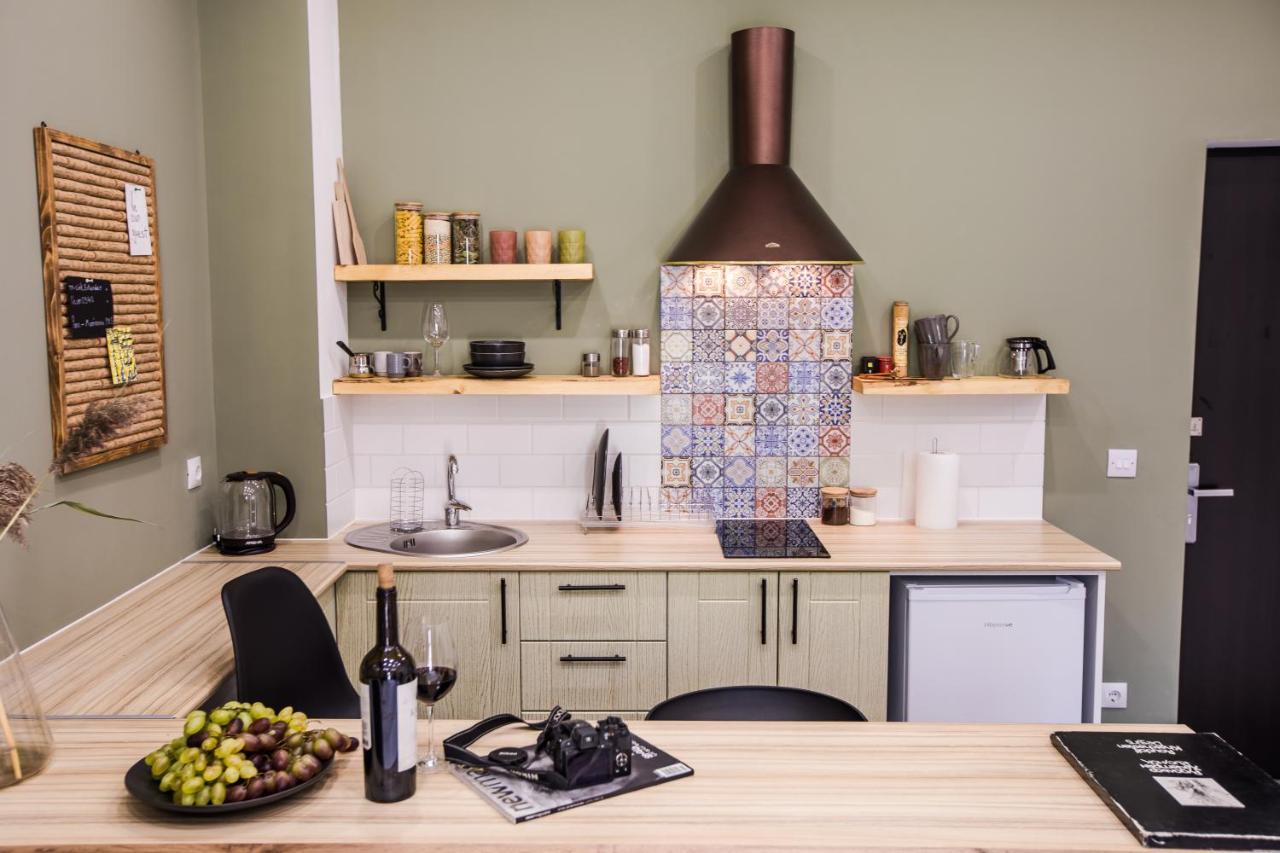Hotelise I Bells-Of-Ireland Apartment Yerevan Bagian luar foto