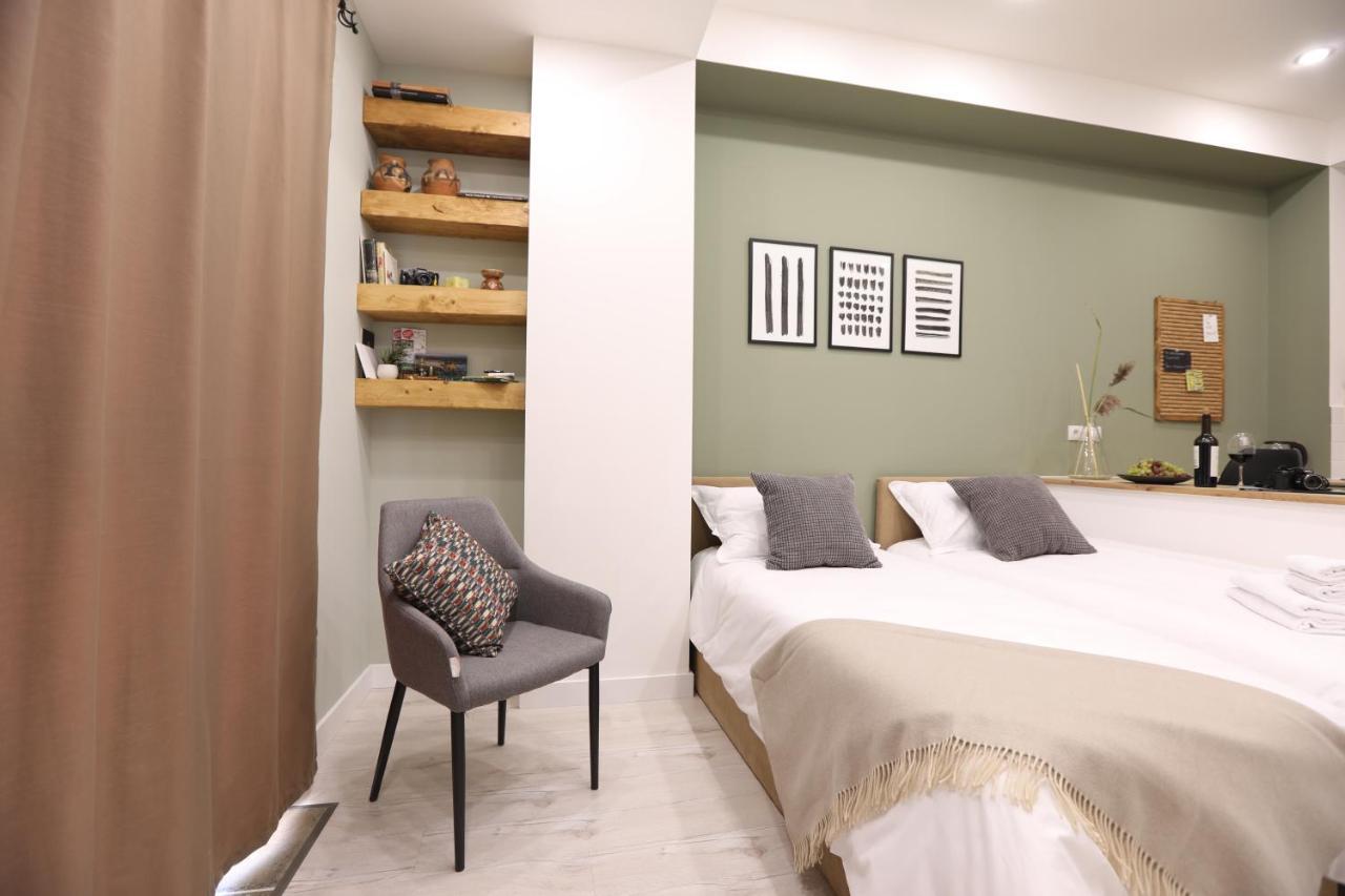 Hotelise I Bells-Of-Ireland Apartment Yerevan Bagian luar foto