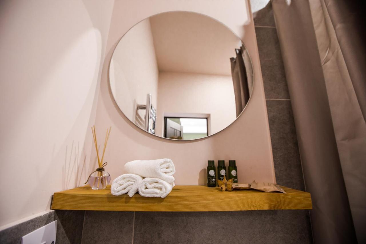 Hotelise I Bells-Of-Ireland Apartment Yerevan Bagian luar foto