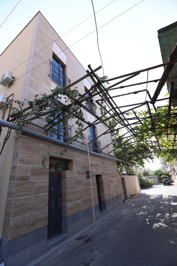 Hotelise I Bells-Of-Ireland Apartment Yerevan Bagian luar foto